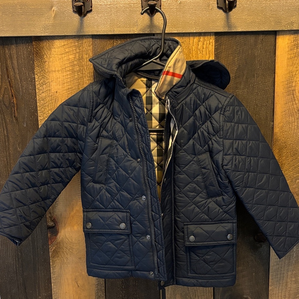 Burberry Boys Coat! Worn once. 4Y.